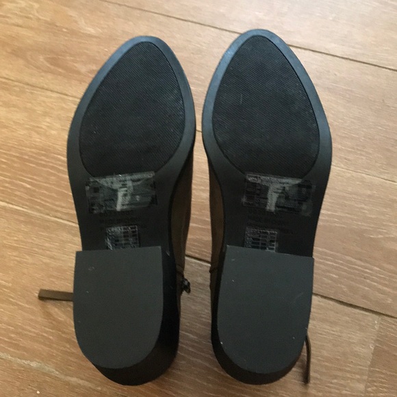 Forever 21 suede booties - Picture 2 of 3